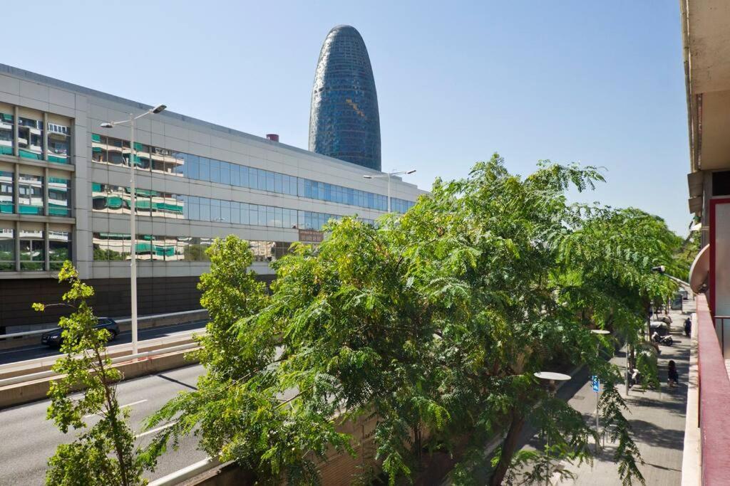 Апартаменты Glorias:Sagrada Familia 15 Minutos - Playa 20 Minutos Барселона Экстерьер фото
